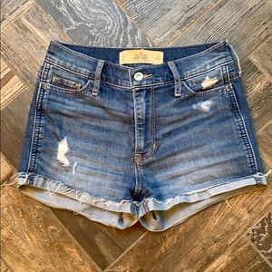 Hollister short-short